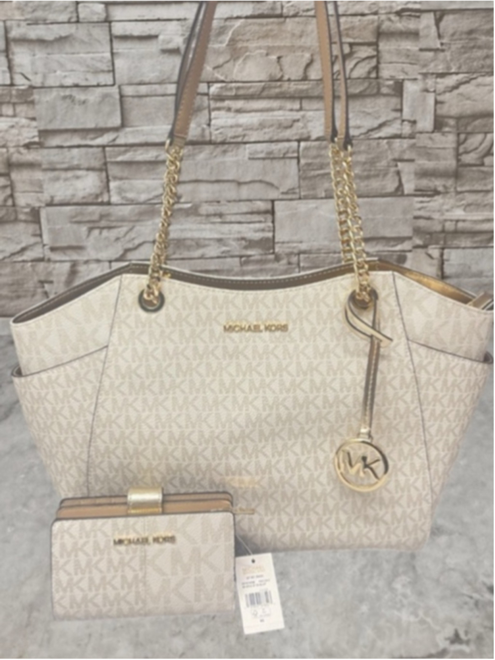 Michael Kors Chain Tote & Wallet Set MK Signature Logo Pale Gold/Cream - Picture 2 of 13